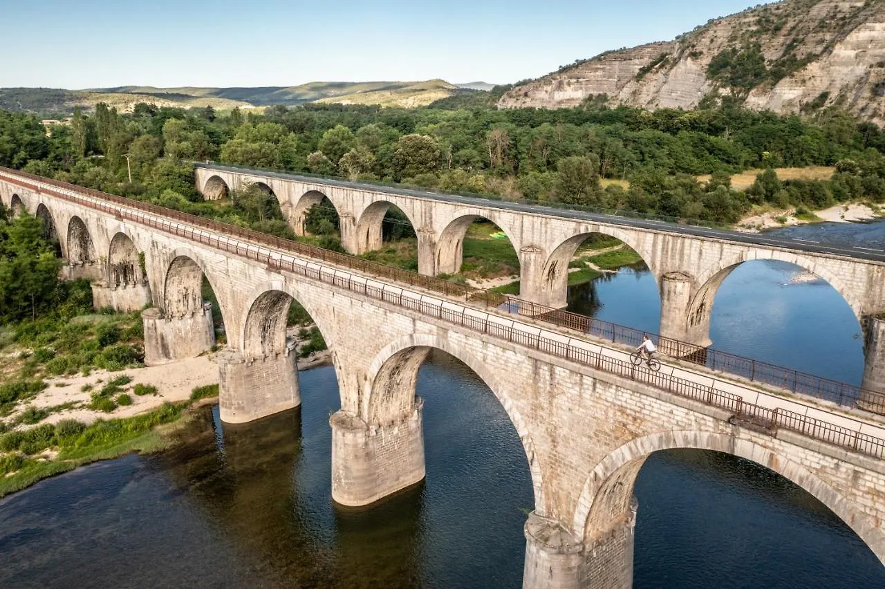 Camping RCN La Bastide en Ardèche Sampzon
