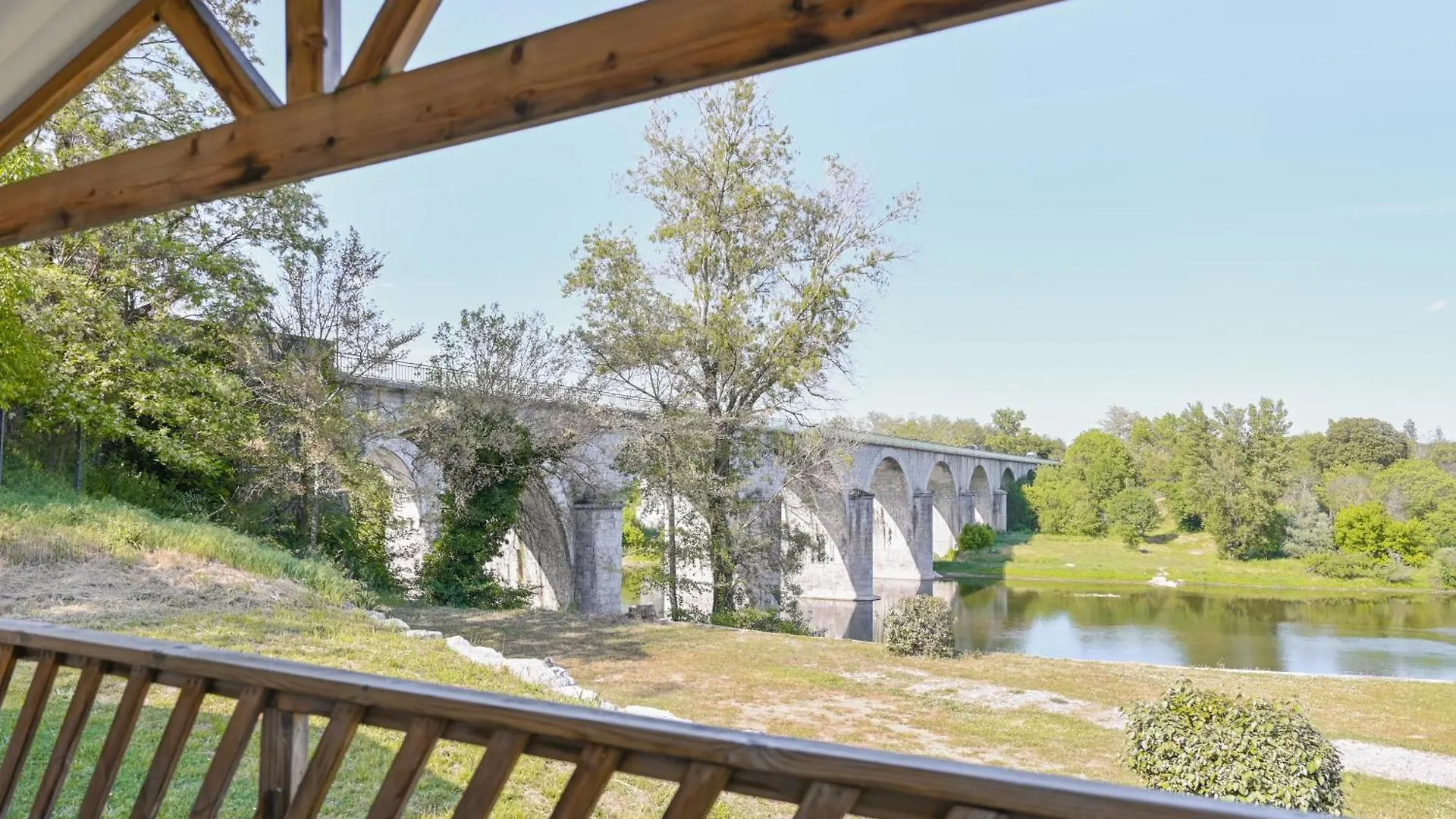 Camping RCN La Bastide en Ardèche Sampzon France