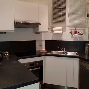 https://300m-des-plages-le-rex-gambetta.fr-provencehotel.com